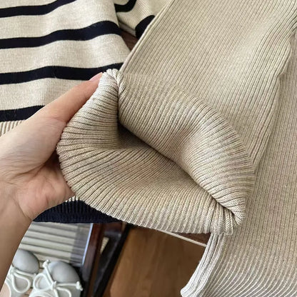 Girls' Autumn/Winter High Collar Sweater Set 2025 New Style Female Baby's Stylish Knitted Sweater Wide Leg Pants Two Piece Set.