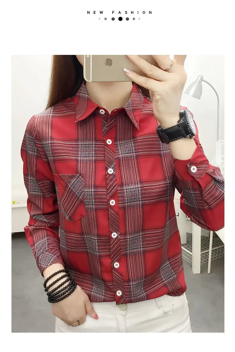 2024 herbst Neue College Stil Plaid Shirts frauen Lange hülse Taste Unten Casual Tops Lose Mode Polo Neck Blusen.