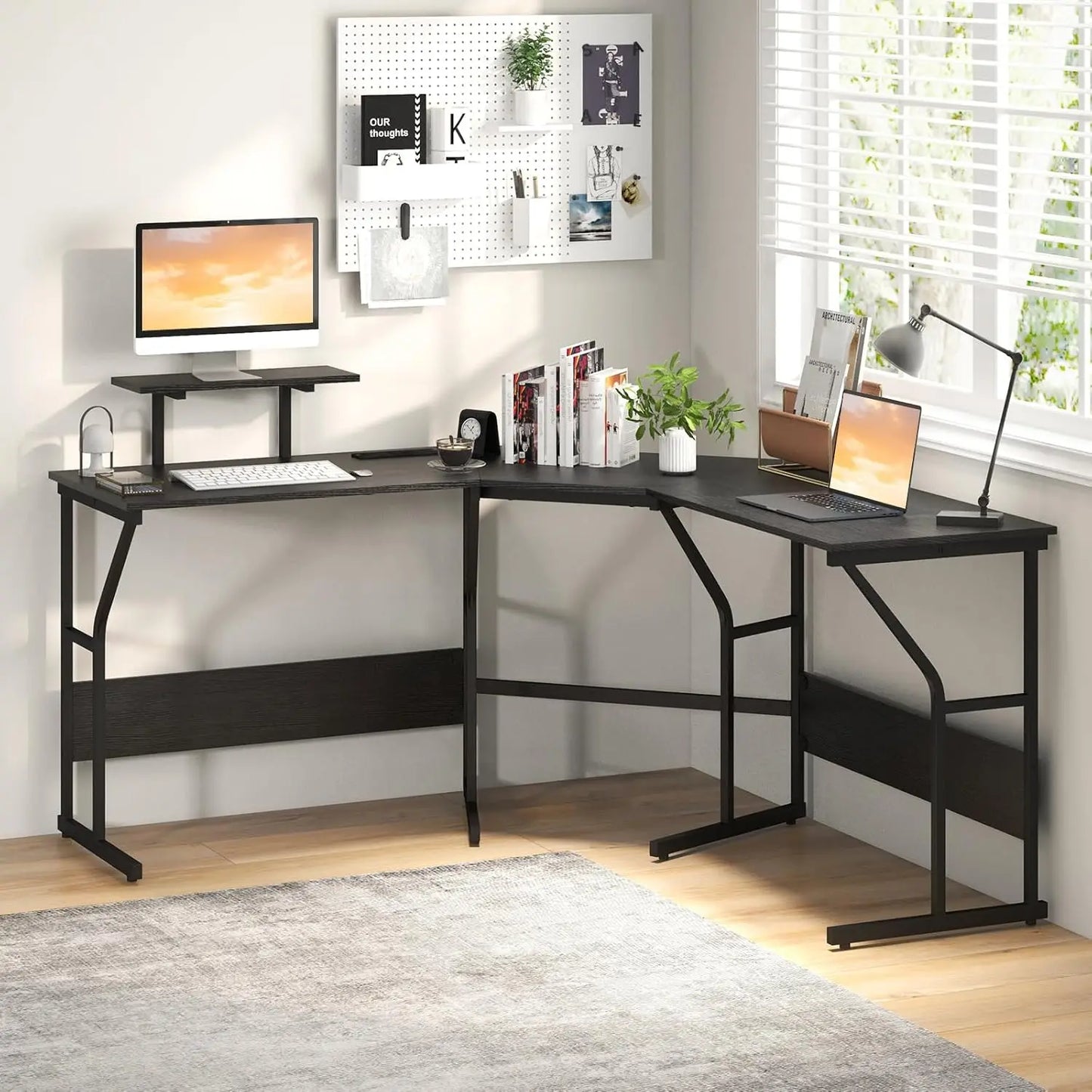 Schreibtisch L-Form, reversibler Eckschreibtisch mit Monitorständer und Ladestation, Ecktisch, Gaming Computertisch, Bürotisch