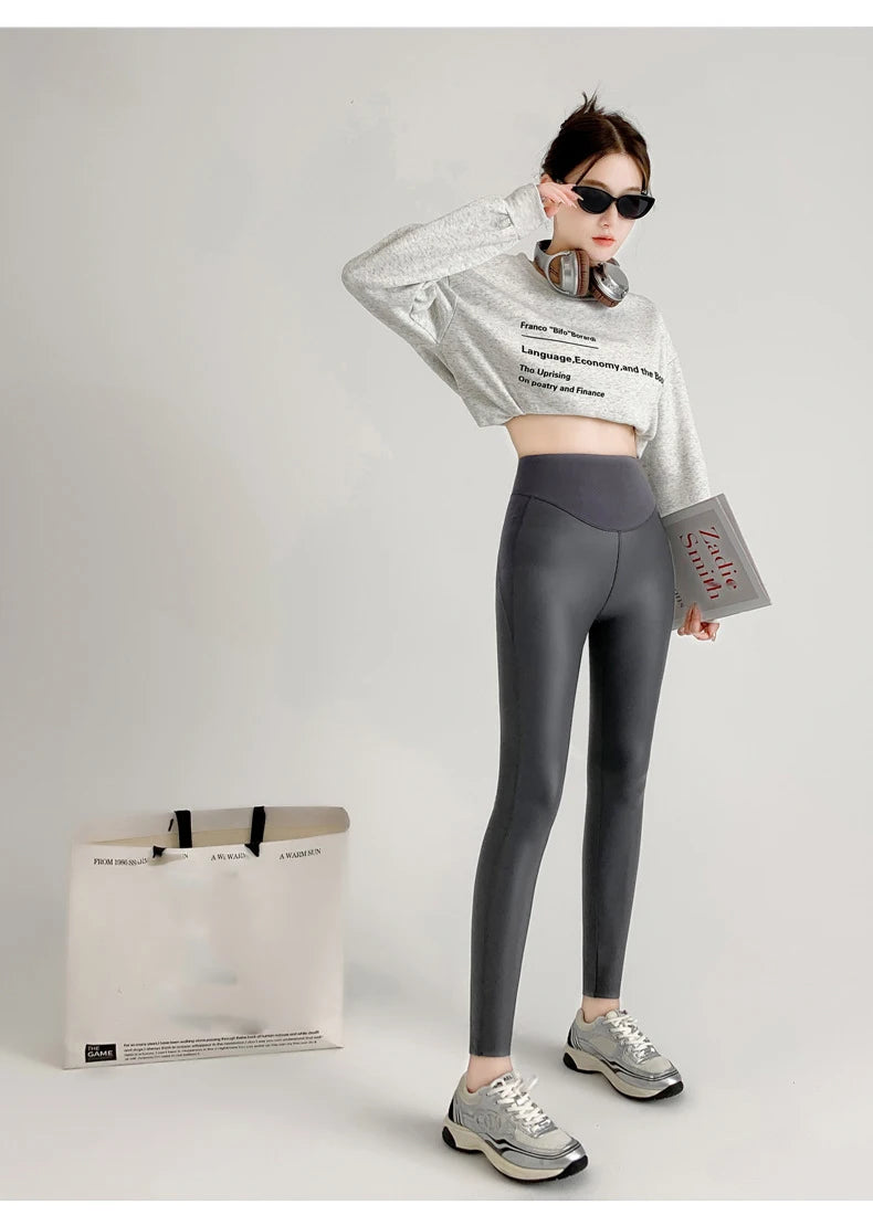 BIVIGAOS Herbst Neue Enge Stretch Leder Hosen Frauen Sharkskin Hohe Taille Spleißen PU Leder Fleece Sexy Leggings Winter Warm.