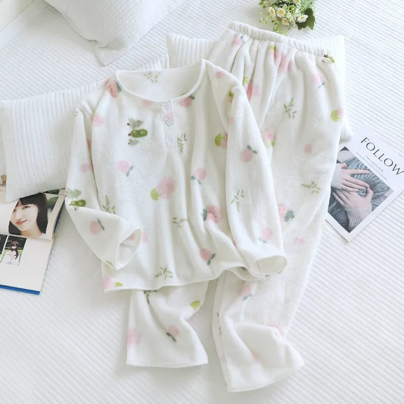 2025 New Winter Women's Pajama Set with Thickened Fleece and Flannel Warm Head Cartoon Comfortable Home Clothing Set Pijama.
