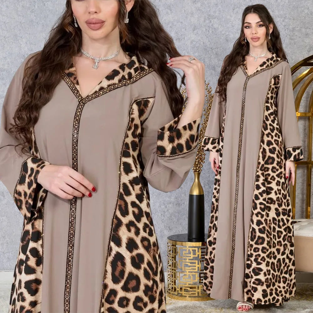 Elegantes arabisches Frauen-Partykleid, afrikanischer V-Ausschnitt, Leopardenmuster, langärmelig, Abaya, modische muslimische Dame, Urlaubskleid, islamische Kleidung.
