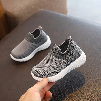 Kids Knitted Casual Shoes Sneakers for Boys Girls Slip-on Antislip Breathable Running Sports Shoes 2-8 Years Children Zapatos
