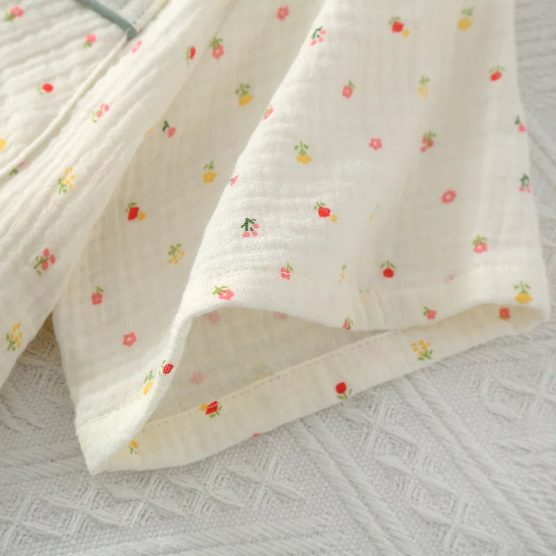 Pajamas pure cotton three-piece set spring and summer thin crepe autumn gauze lapel short-sleeved trousers shorts loungewear set.