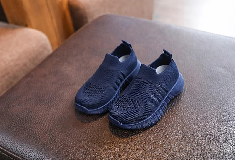 Children Shoes Spring Summer Kids Sneakers Soft Breathable Mesh For Boys Slip-on Casual Shoes Anti-Slip Walking Baby Girls Shoes.