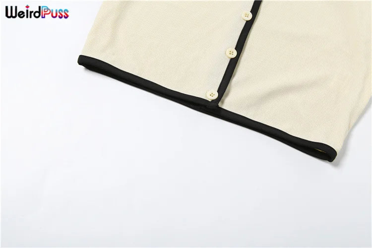 Weird Puss geripptes 2-teiliges Damen-Set, Polo-Ausschnitt, Knopf-Shorts, bauchfreie Tops + Miniröcke, passende Stretch-elegante Streetwear-Outfits.