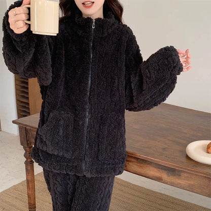 Große Größe Flanell Pyjama Set Herbst Winter Weibliche Nachtwäsche Hosen Anzug Verdicken Korallen Fleece Hohe Kragen Lounge Tragen Homewear