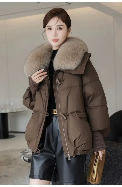 2025 Winter Neue Unten Kurze Gepolsterte Jacke Frauen Parkas Pelz Kragen Dicke Baumwolle Mäntel Kleidung Schwarz Casual Oberbekleidung Weibliche neue.