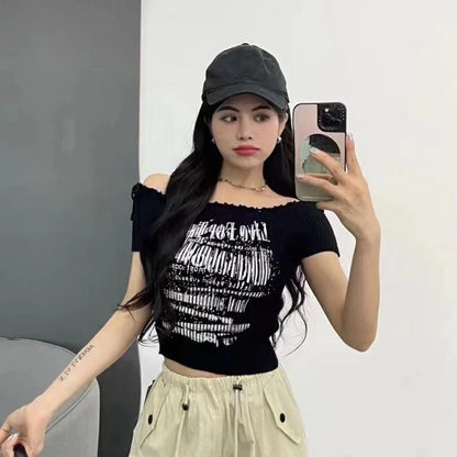 Summer Fashion Slim Fit One Shoulder Sexy Knot Elastic Red T-Shirt For Women.