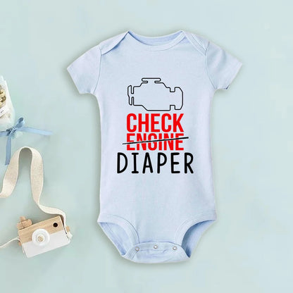Lustige Poopy Windel Baby Strampler Check Engine Baby Body Niedliche Mechaniker Säuglingsbodys Jungen Mädchen Kleidung Neugeborenes Geschenk.