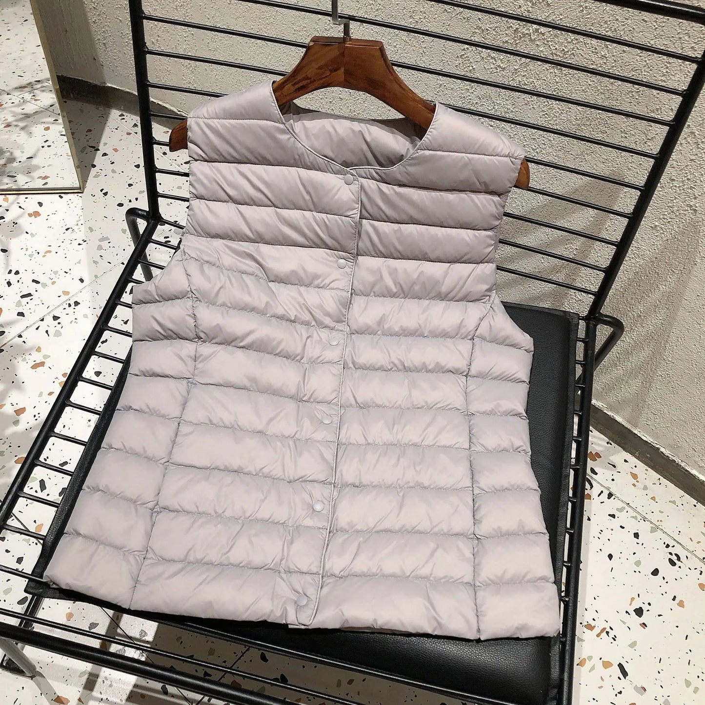 2025 neue Frauen Ärmellose Puffer Jacke Frühling Winter Weibliche 90 % Weiße Ente Unten Ultra Leichte Packbare Warme Daunen Liner weste