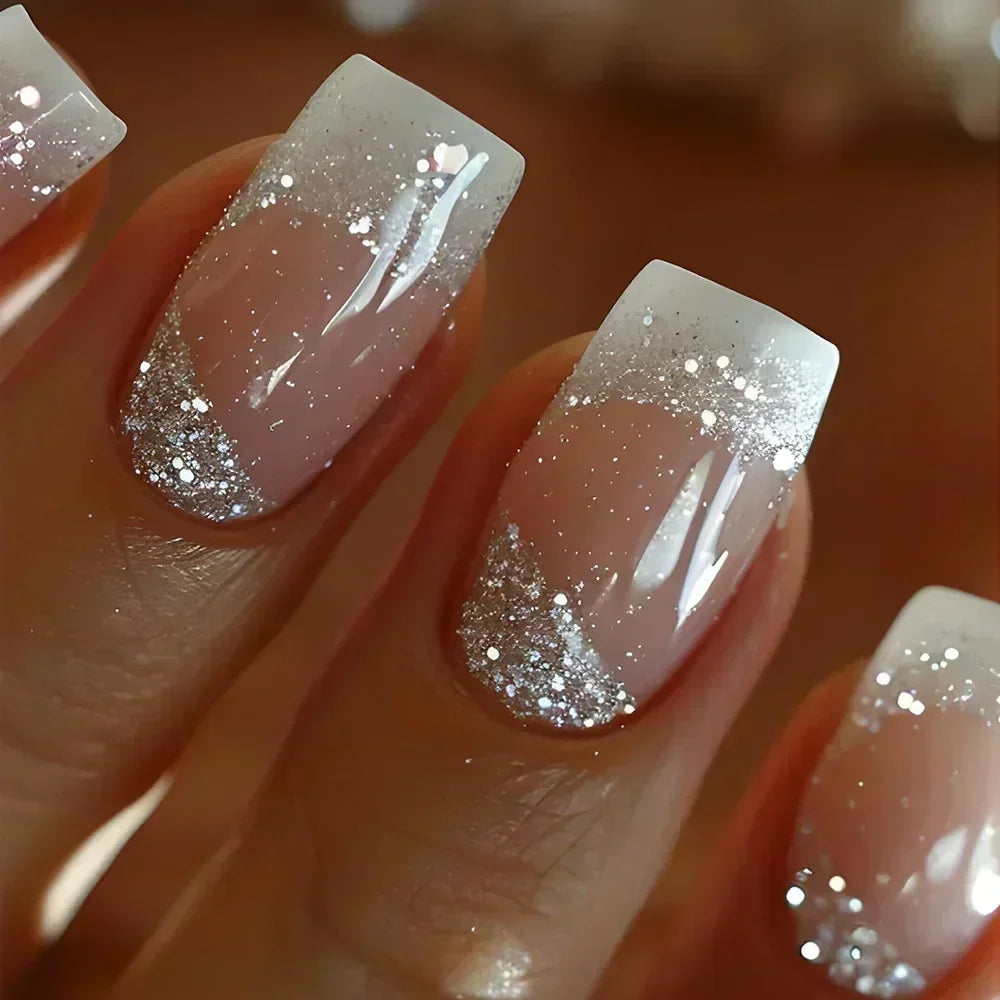 24Pcs Medium Short Square False Nails Glittering Nail Art White Wearable Fake Nail Silver French Full Cover Press on Nail Tips