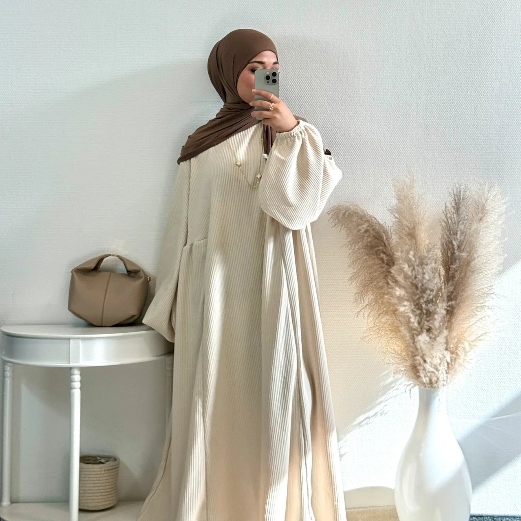 Winter Corduroy Abaya Warm Muslim Dress Closed Abayas for Women Dubai Luxury Turkey Kaftan Hijab Robe Ramadan Eid Islam Clothes.