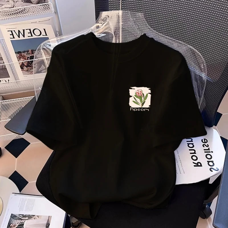 Weißes Plus-Size-Kurzarm-T-Shirt mit positiver Schulter, weiblich, halbärmelig, 2025, neues explosives Design, Sommer-Tops, lockeres T-Shirt