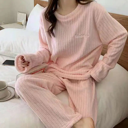 New Autumn/Winter Coral Fleece Pyjamas for Women Thickened Homewear Student Comfort Cotton Fleece Plus Size Fashion Pyjama Set.