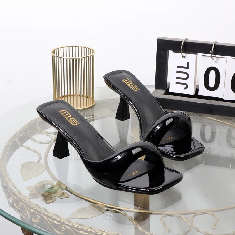 High heeled slippers 2025 Summer wear open-toed Women's sandals with thin heels 7CM Sexy red high heels Banquet shoes.