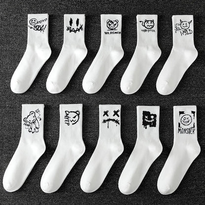 10 pairs of men's sports socks, casual, breathable, and versatile. Ghost face graffiti personalized socks.