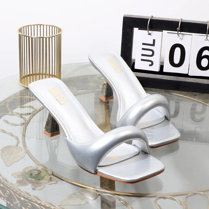 High heeled slippers 2025 Summer wear open-toed Women's sandals with thin heels 7CM Sexy red high heels Banquet shoes.