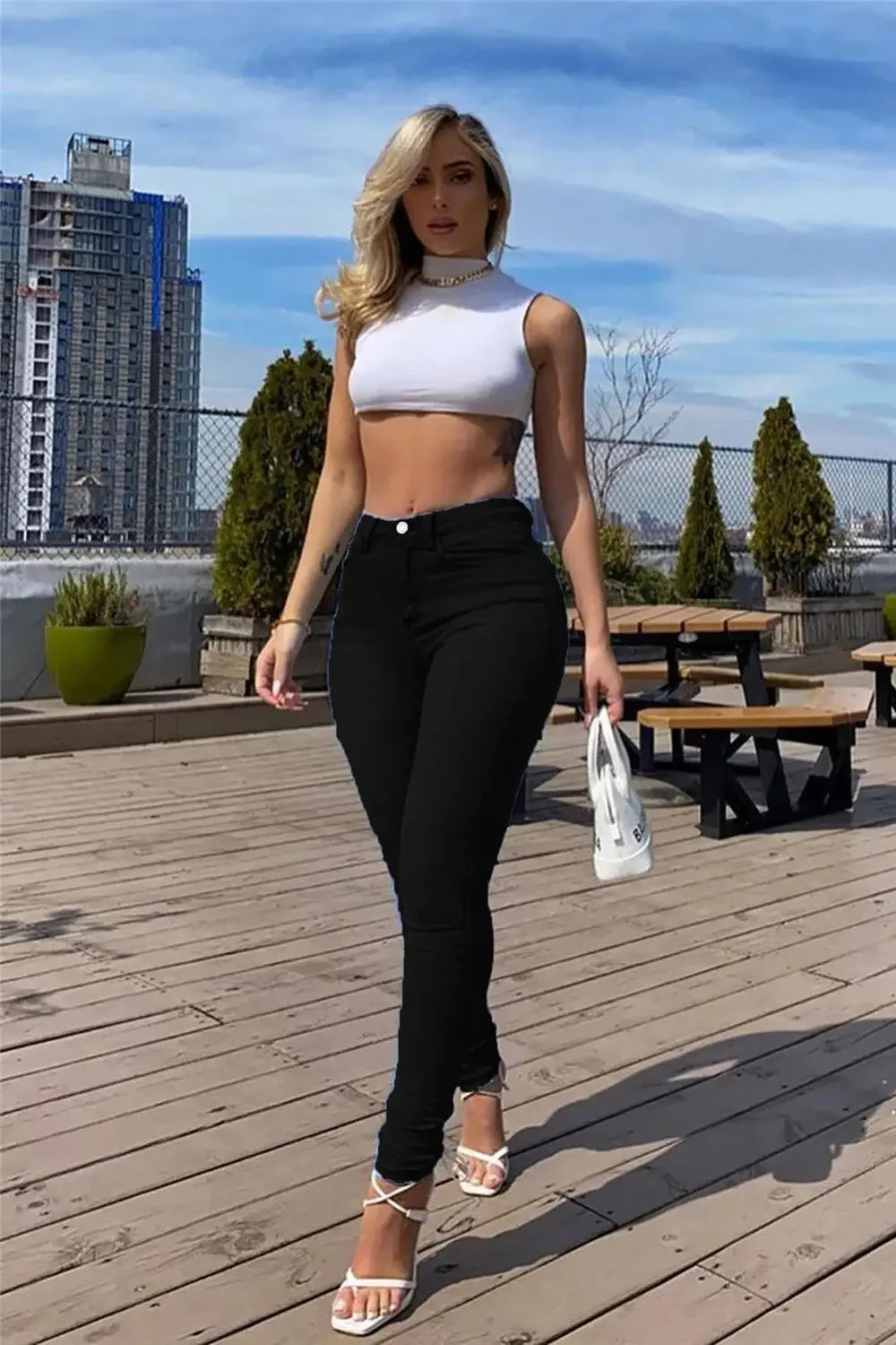 Sexy Peach Hip Jeans Women's Casual Trousers Crayon Pants European And American Style Fashionable Zippered Tight Fitting Denim.