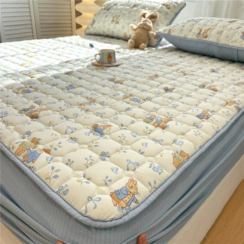 1pc Thicken Bed Cover Cartoon Print Bedspread Non-slip Mattress Protector Quilted Soft Bed Linen 매트리스 커버 (No Pillowcase)
