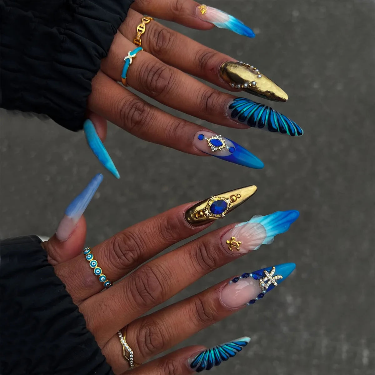 24Pcs Short Almond Fake Nails Butterfly Wings Nail Art with Glue Glitter Flower False Nails Acrylic Autumn Winter Press on Nail.