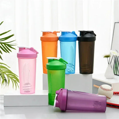 600ml Portable Protein Powder Shaker Bottle Leak Proof Water Bottle for Gym Fitness Training Sport Shaker Mixing Cup with Scale.