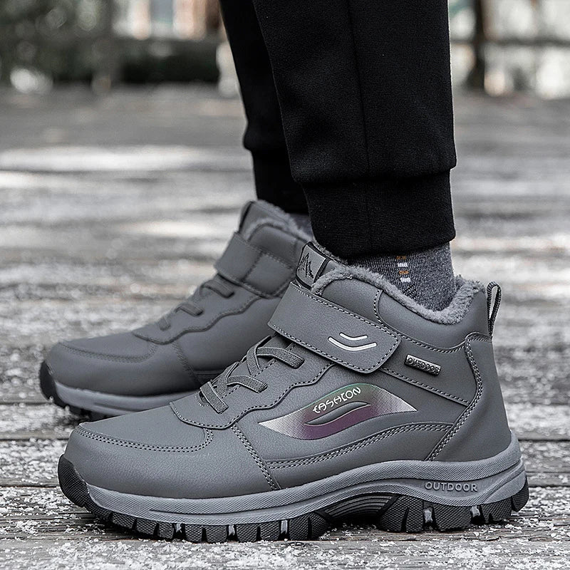 Unisex Winter Cotton Shoes Thick Soled Leather Warm Comfortable Snow Walking Casual Shoes Lightweight Outdoor High Top Boots.