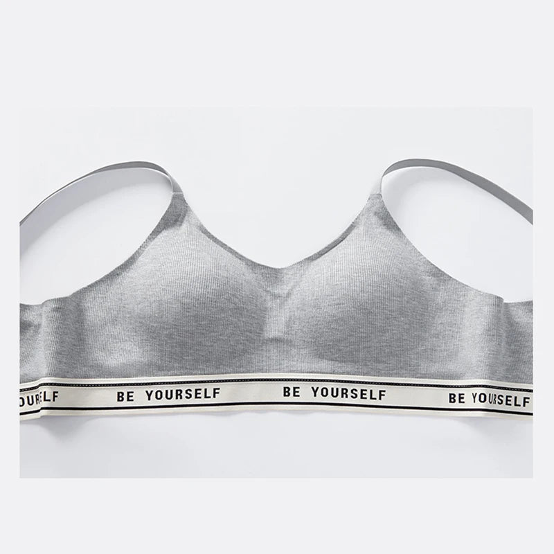 Women's Beautiful Back Sports Bra Elastic Sleeveless Vest Breathable Slim Crop Top with Adjustable Shoulder Straps.