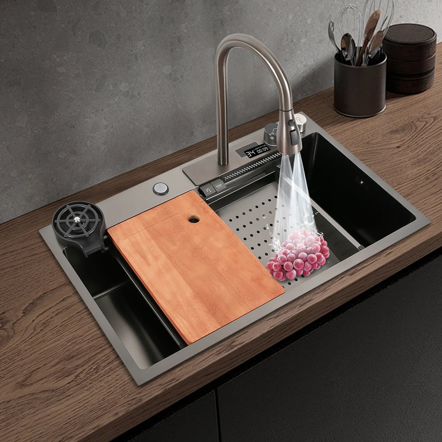 Intelligentes Küchenspülbecken mit digitalem Wasserhahn, Nano-beschichtetes Edelstahlspülbecken, ausziehbares Sprühgerät, Schneidebrett im Lieferumfang enthalten für Zuhause