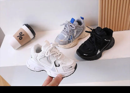 Kids Casual Sports Shoes with Thick Soles Boys Girls Fashion Versatile Sneakers 2024 New Children Mesh Breathable Running Shoes.