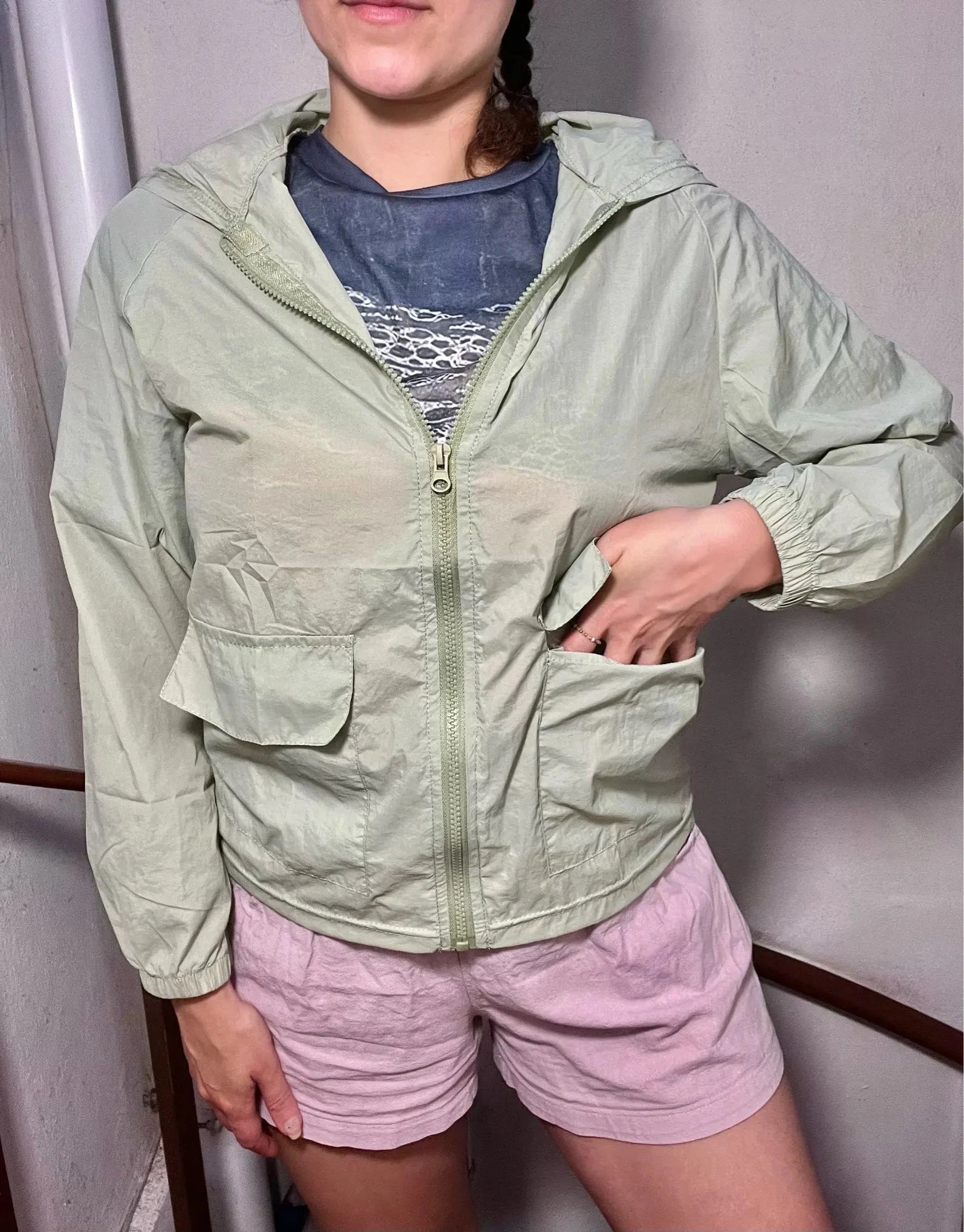 Sommerjacken für Frauen 2025, Oberbekleidung, cooler dünner Mantel, Mutter mittleren Alters, Kleidung, Korea, modische Damenbekleidung, Stickerei.