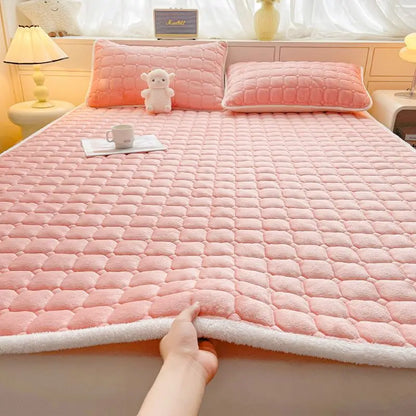 Winter Warm Velvet Mattress Toppers Thick Bed Mattress Cover Bedspread Bed Linens Thin Tatami Floor Mat Single Double Bed Sheet