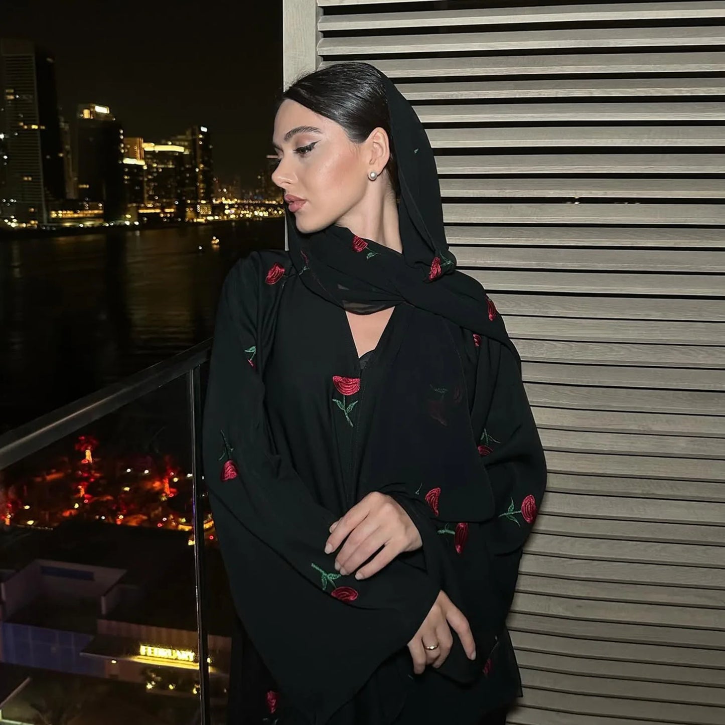 Eid 2025 New Embroideried Abaya Kimono Dubai Luxury Cardigan Muslim Party Kaftan Robe Abayas for Women Turkish Islamic Clothing.