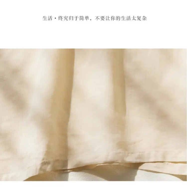 Ethnisches Vintage-Kurzarmkleid aus schwerer Stickerei aus Baumwolle und Leinen für Damen, lockeres langes Sommerkleid mit V-Ausschnitt und elegantem Stil.