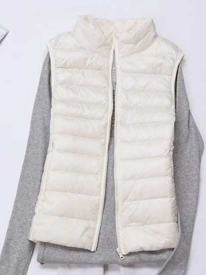 0-10 ℃   Frauen Westen Herbst Winter Ultra Licht Ente Unten Weste Weibliche Dünne Ärmellose Jacke Winddicht Warme Puffer Weste 4XL