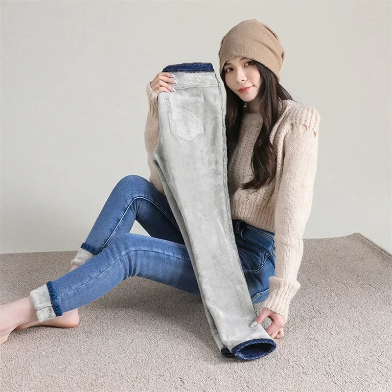 Frauen Thermische Dünne Jeans Mom Winter Warme Plüsch Stretch Jeans Dame Fleece Schnee Denim Hosen Student Bleistift Gerade Bein Hosen