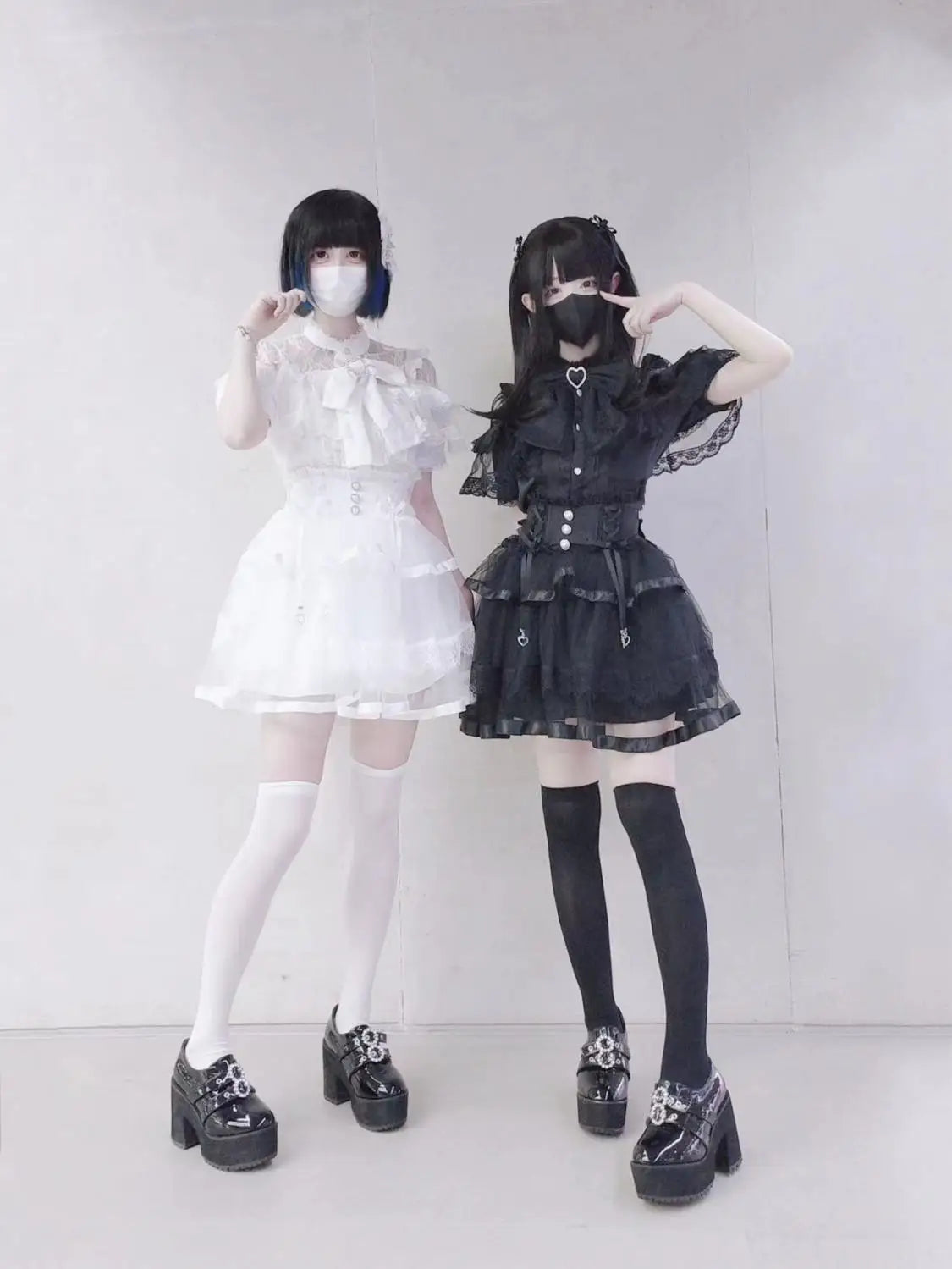 Japanese Mine Lolita Bow Shirt Subcultural Shirts Female Cute Black and White Lace Long-sleeved Short-sleeved Blouse Women.