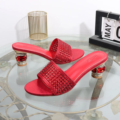 Golden heeles sandals new rhinestones in the summer 2025  thick heels lady slippers wearing banquet luxury elegant slippers.