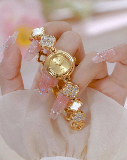 Women's Watch Lucky Four-Leaf Clover Bracelet Elegant Crystal Dress Watches for Women Fashion Luxury Small Quartz Ladies Clock