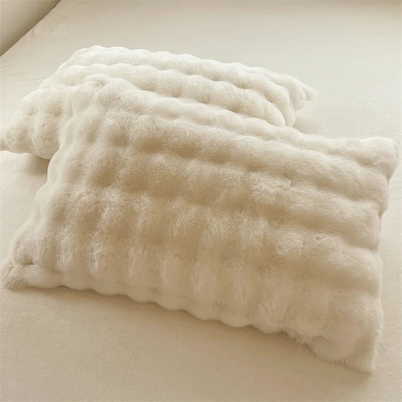 Luxury Faux Rabbit Fur Velvet Fleece Plush Soft Warm Bedding Set Super Comfortable Duvet Cover Set Blanket Bed Sheet Pillowcases.