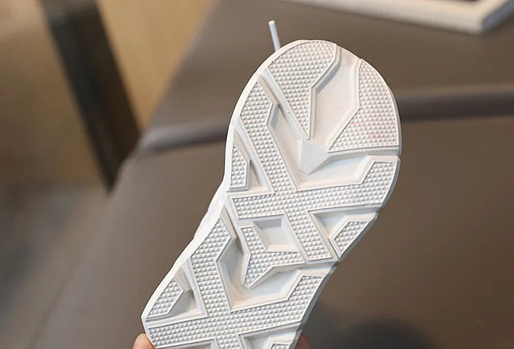 Baby Shoes2023 Spring Autumn New Boys and Girls Light Up Clunky Sneaker Small and Medium-sized Children's Soft Soled Baby Shoes