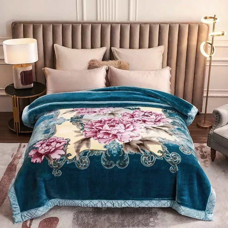 European Style Warm Raschel Blanket for Winter High End Soft Thicken Warmth Weighted Blanket Double Side Flocked Comforter Duvet.