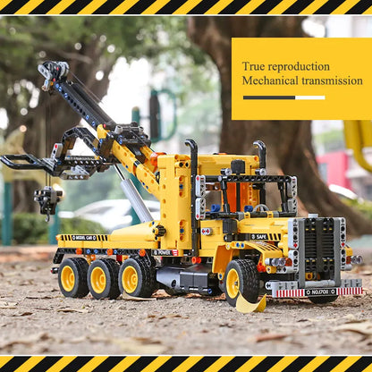 MOULD KING 17011 Technical Car Toys The APP&RC Motorized Tow Truck Model Assembly Building Blocks Bricks Kids Christmas Gifts.