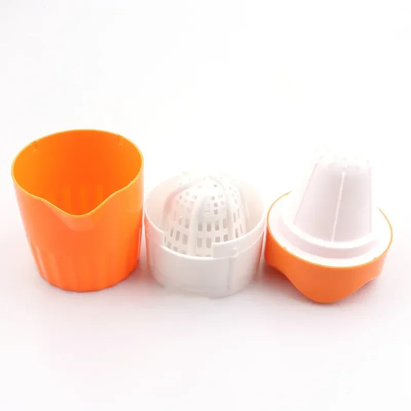 1PC Outdoor Potable Juicer Machine Orange Juice Cup Portable Manual Citrus Juicer for Orange Lemon Fruit Squeezer Child.