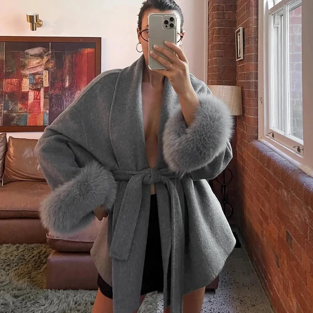 2025 Chic Lapel Plush Coat With Belt Women Vintage Faux Fur Sleeve Tweed Open Coats Female Autumn Winter Casual Street Outwear.