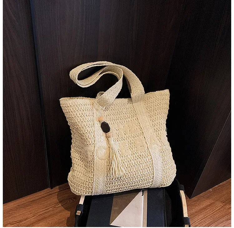 Summer Fashion Women's Large Capacity Shoulder Bag Straw Woven Bag Letter Embroidery Handbag Casual Female Tote Bag Beach Bags.