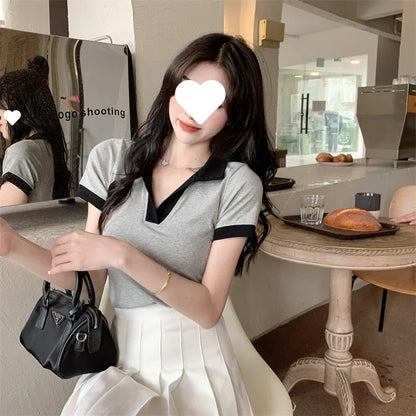 Plus Size Slimming Effect plus Size Women's Polo Neck T-shirt 200 Pounds Large Code College Style Top for plus Size Women.