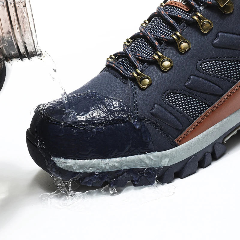 Winter Tactical Boots Combat Autumn Hiking Boots Men Snow Warm Fur Sneakers Padded Trekking Black Waterproof Leathe Sneakers.