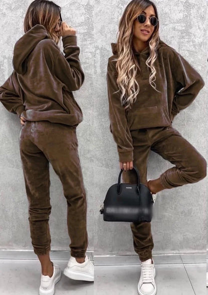 Autumn Winter Velvet Tracksuit Set Elegant Soft Pocket Pullover Top Female Loose Sweatsuit Pants Suit 2024 Two Piece Set Outfits.