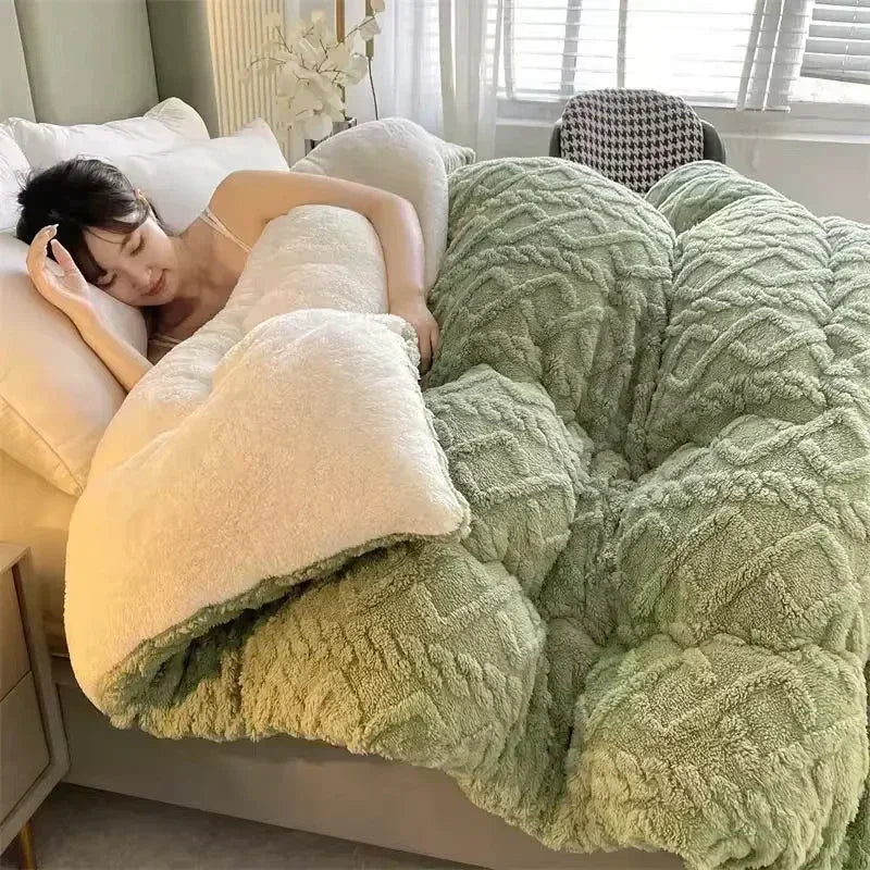 New Super Thick Winter Warm Blanket for Bed Artificial Lamb Cashmere Weighted Blankets Soft Comfortable Warmth Quilt Comforter.